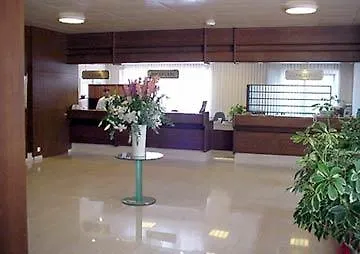 Airporthotel La Perla 4*
